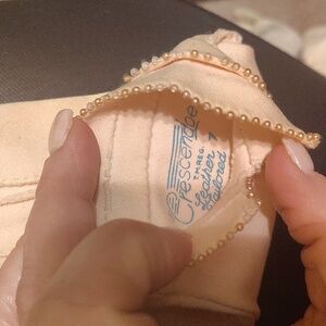 Vintage lace glovess 1940s